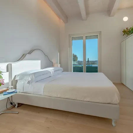 公寓 Luxury Spaccasole View I Comfort Sauna & Infinity Pool 哥尔顿