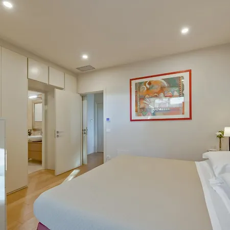 Luxury Marigold View I Comfort Sauna & Infinity Pool Apartment *